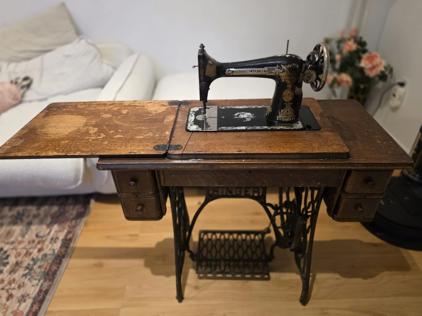 Vintage Singer Sewing Machine with Cabinet