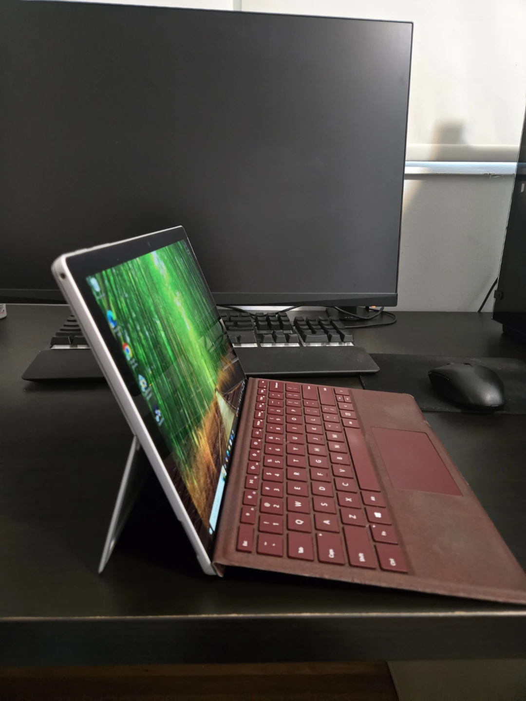 Microsoft Surface Pro Tablet with Keyboard Cover - photo 2