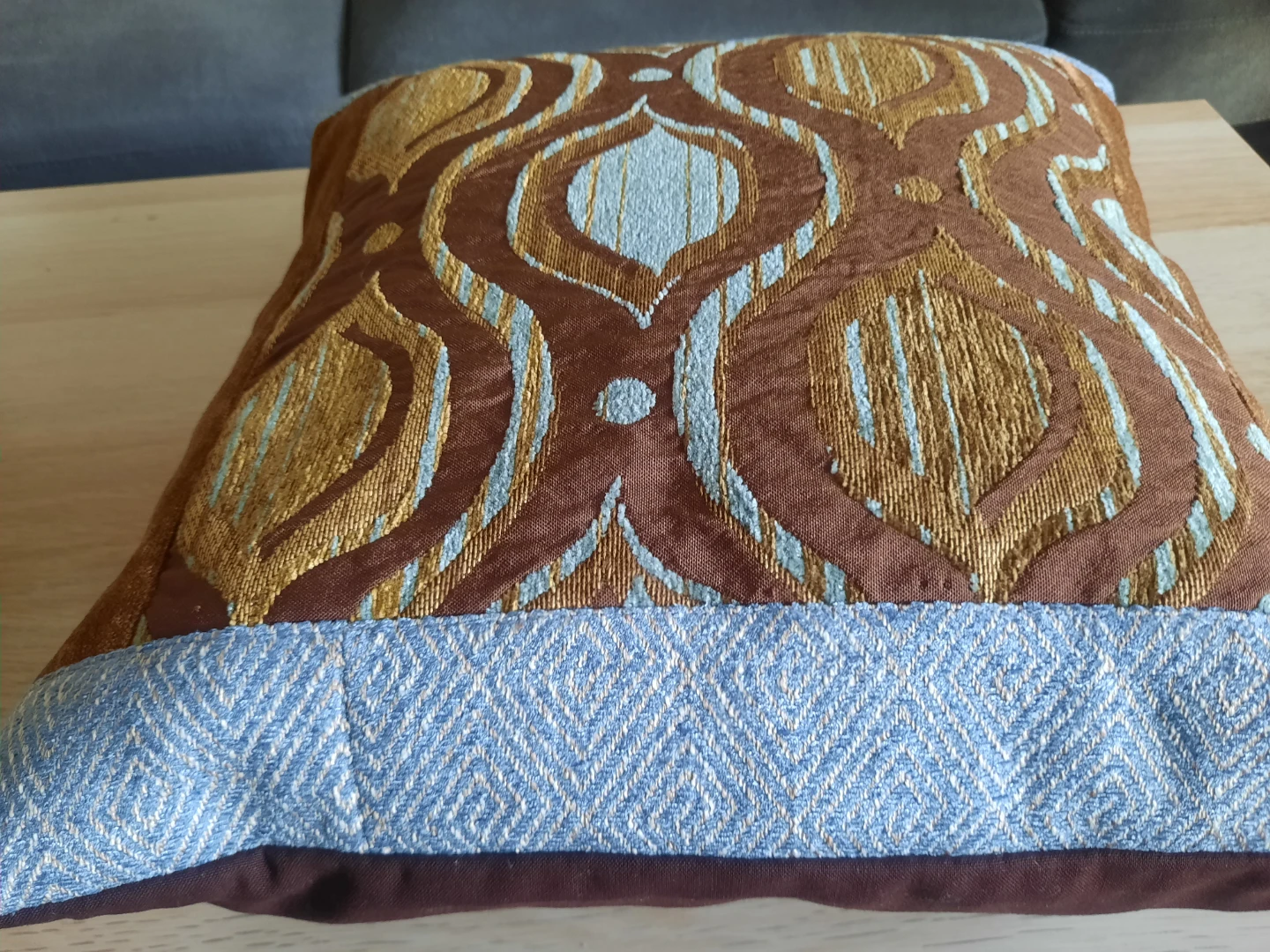 handmade & new, Decorative Throw Pillow - photo 4