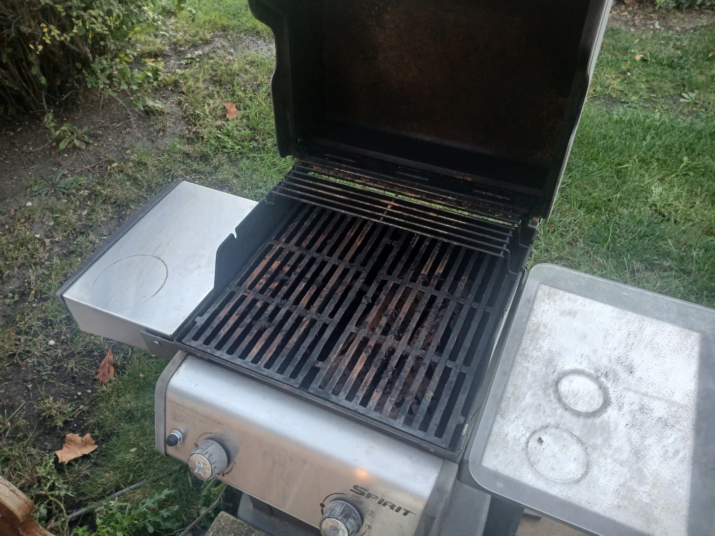 Weber Spirit Gas Grill - photo 2
