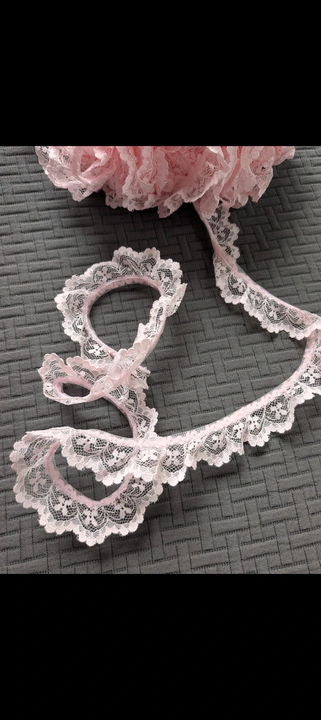 Light pink vintage ruffled lace trim - 2 yards for $3 - photo 3
