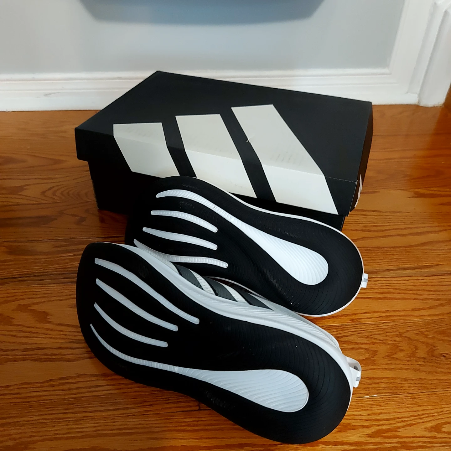 New Adidas Running Shoes Size 9/ new  Adidas tote bag - photo 4