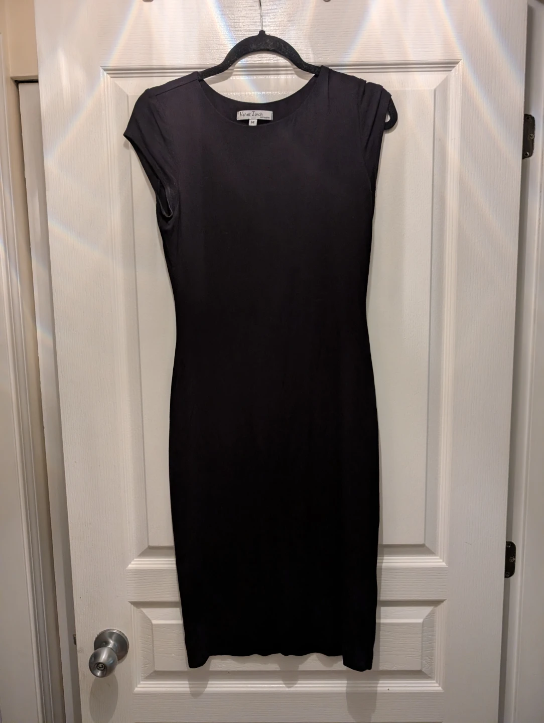 Velvet Torch Black Dress - photo 2