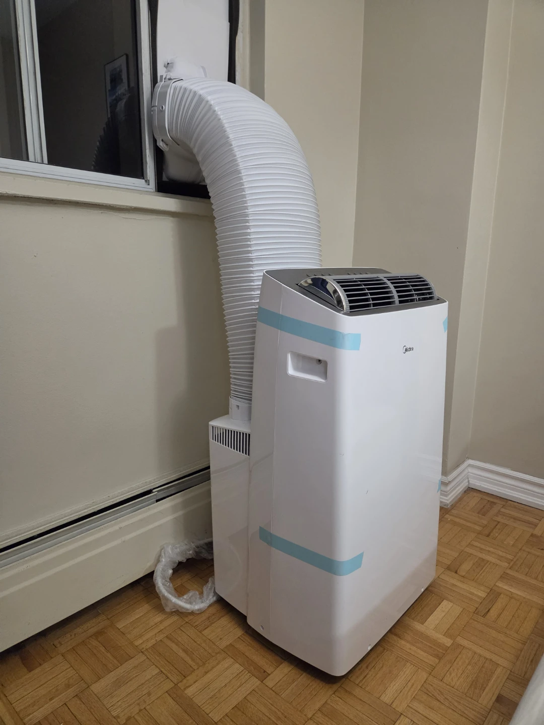 Midea Smart Portable Air Conditioner 10,000 BTU (3 months old)