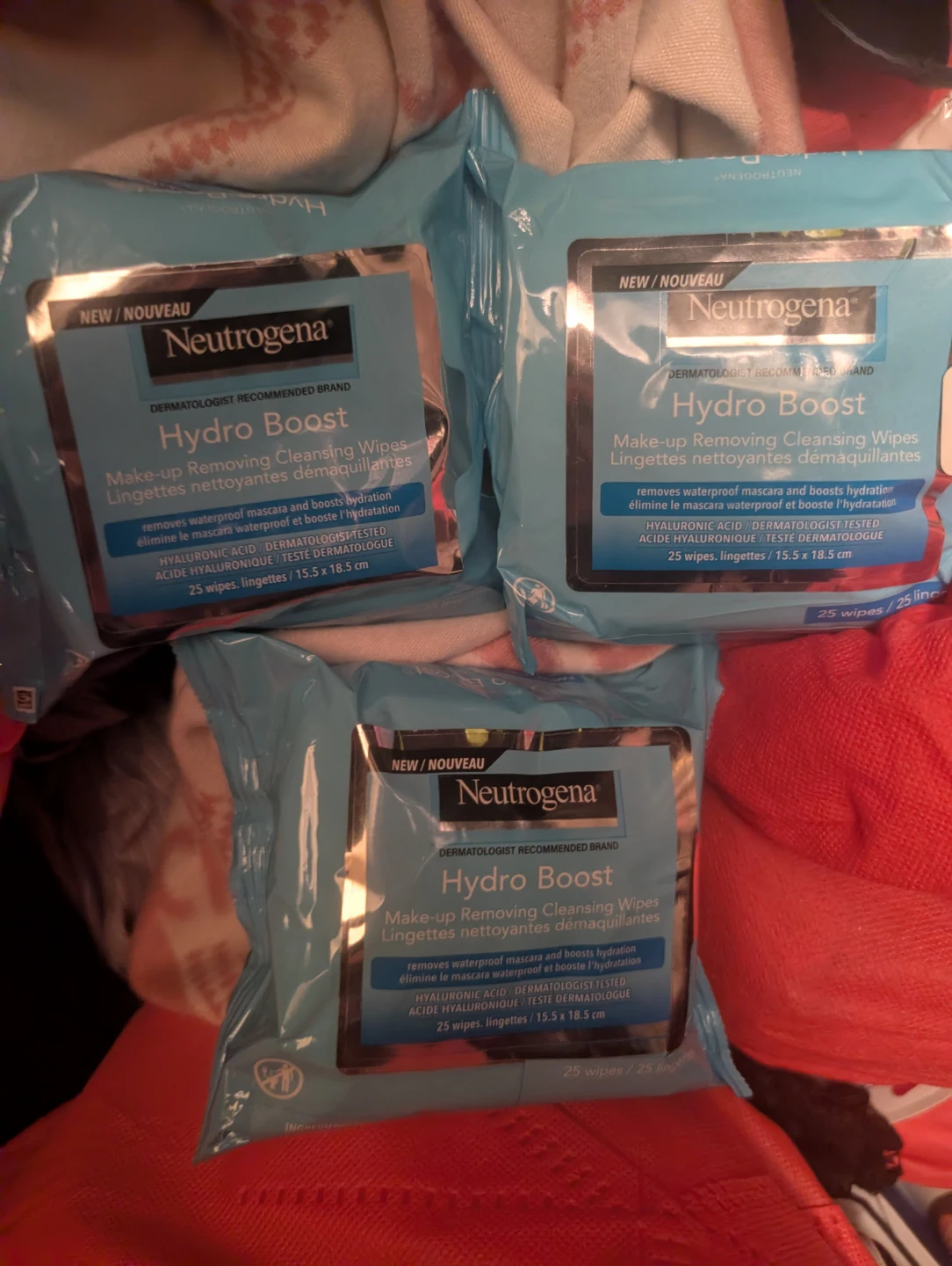 3 packs Neutrogena Hydro Boost cleansing wipes
