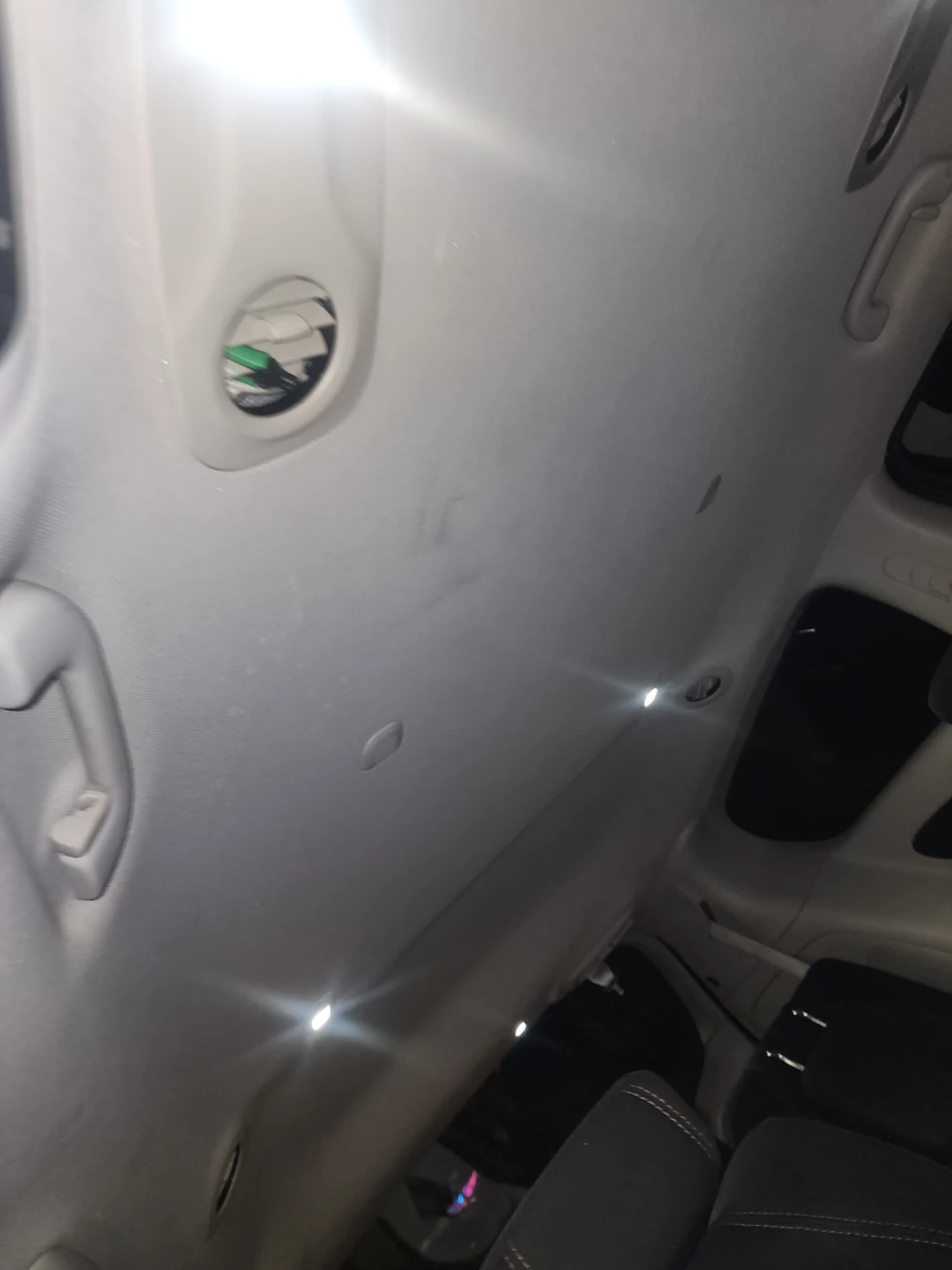 Chrysler Pacifica Driver and Passenger Seats - photo 5