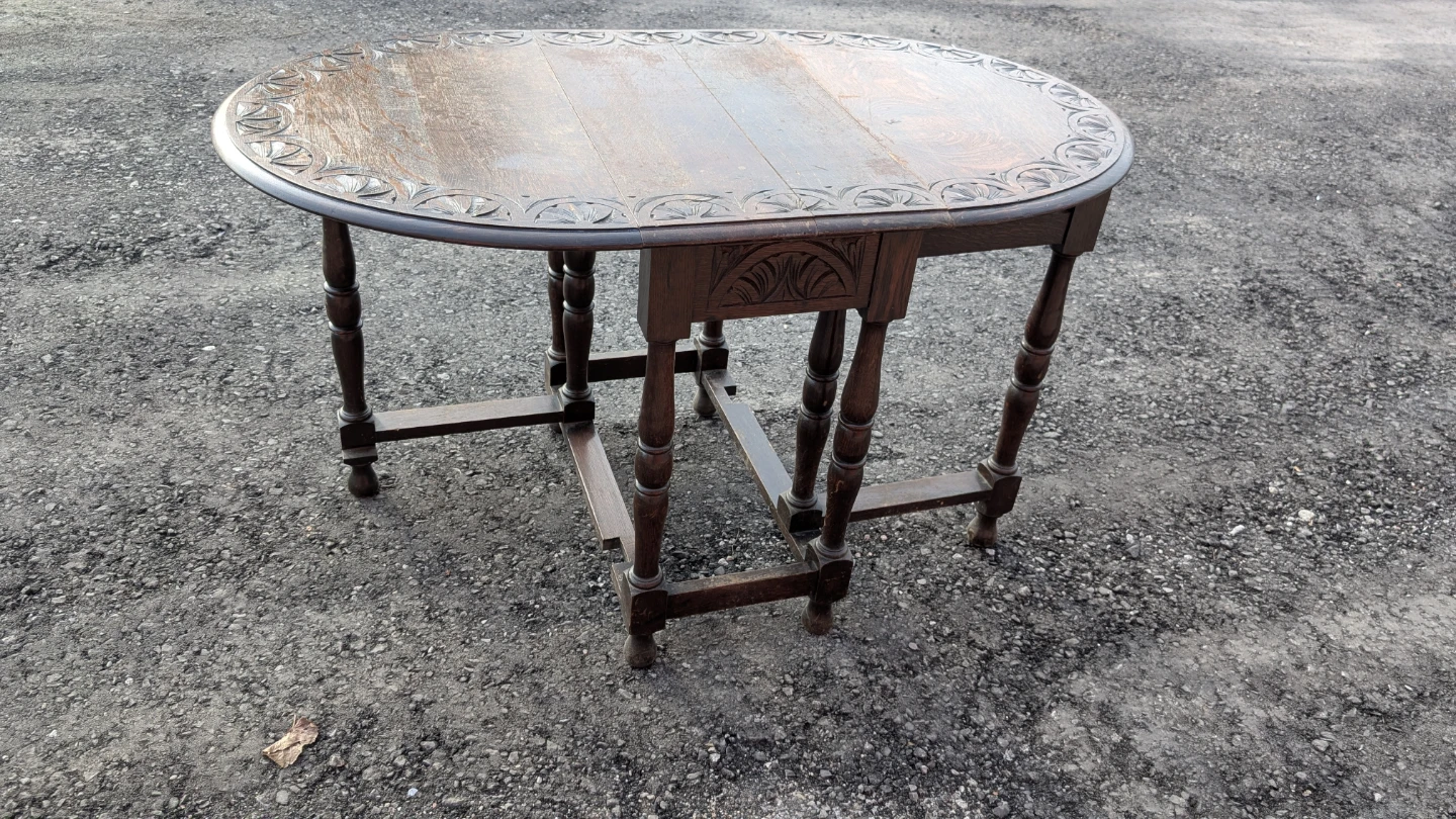 Vintage Oak Gateleg Table