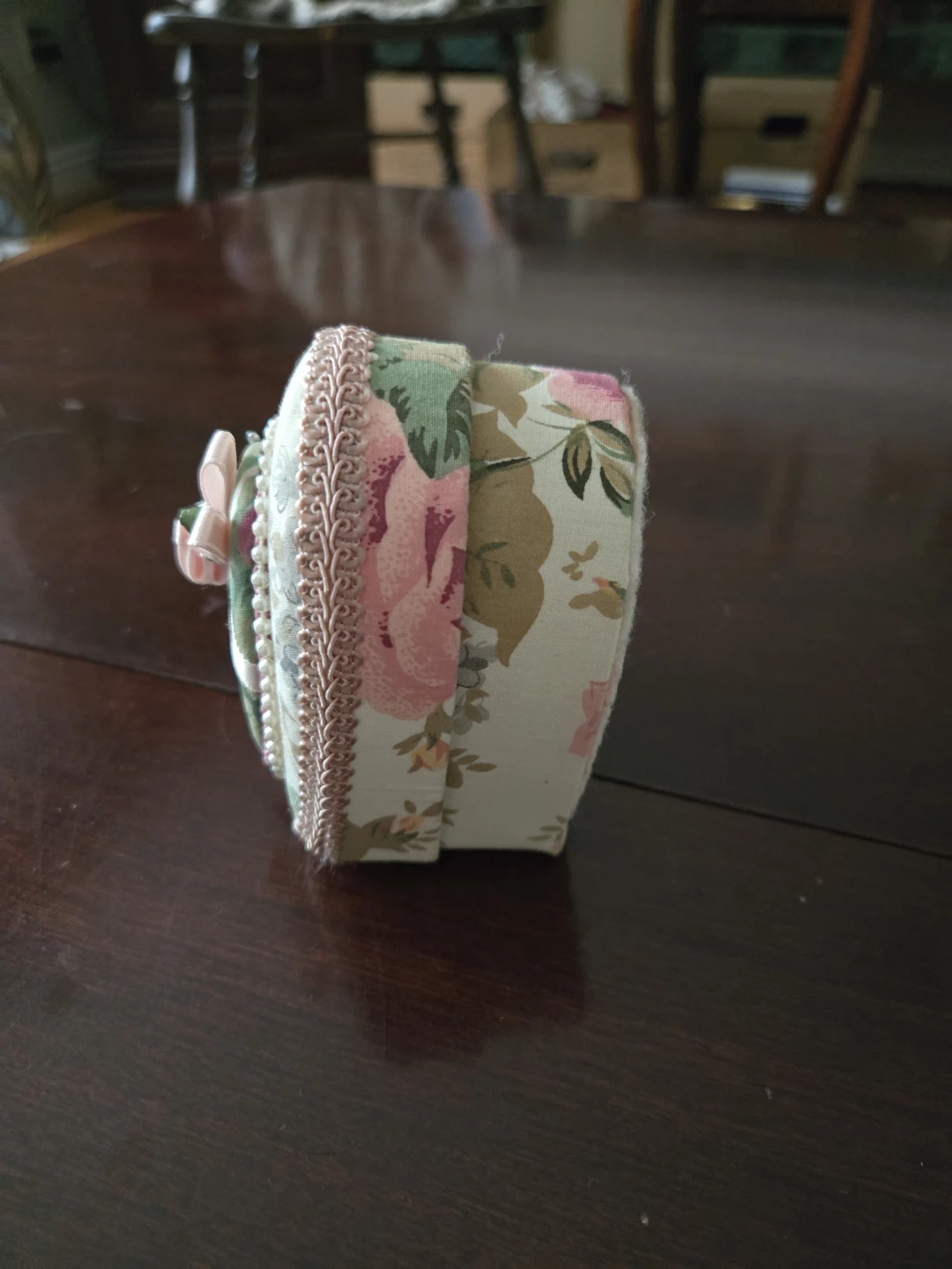 Vintage 1980s Padded Fabric Heart Jewelry Box – Felt Bottom - photo 2