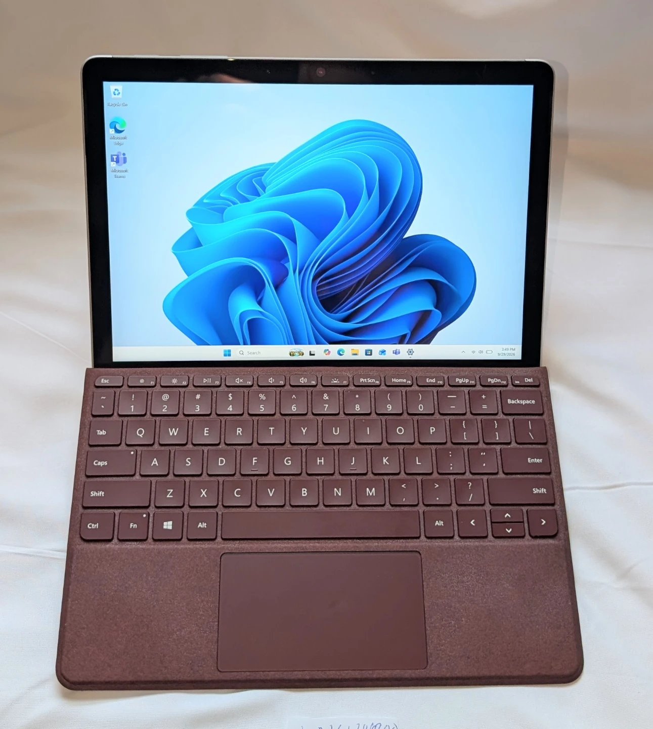 NICE MICROSOFT SURFACE GO 2 WINDOWS 11 TABLET 128GB WIFI