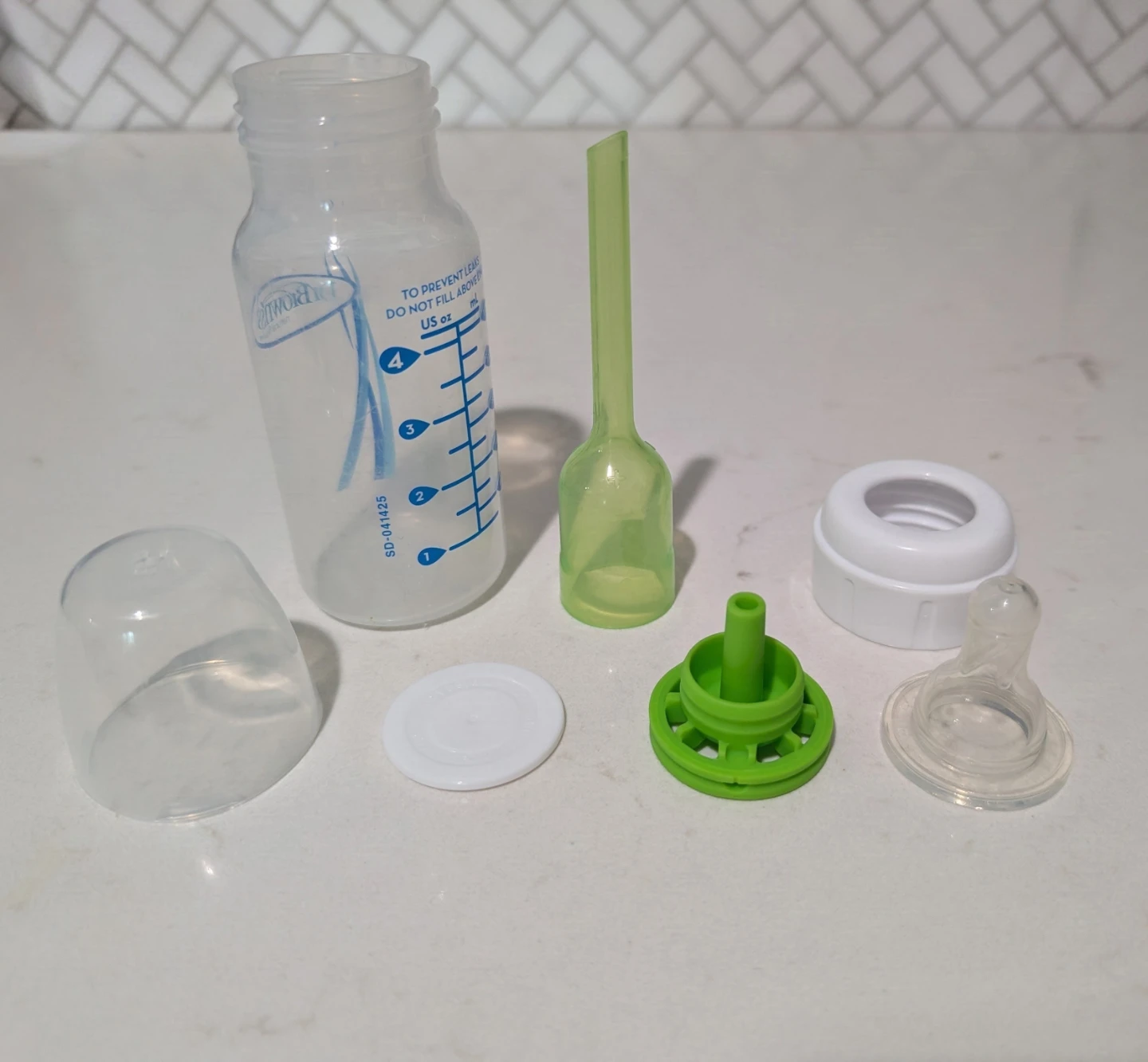 Dr. Brown's 4oz Anti-Colic Baby Bottles (set of 5) - photo 2