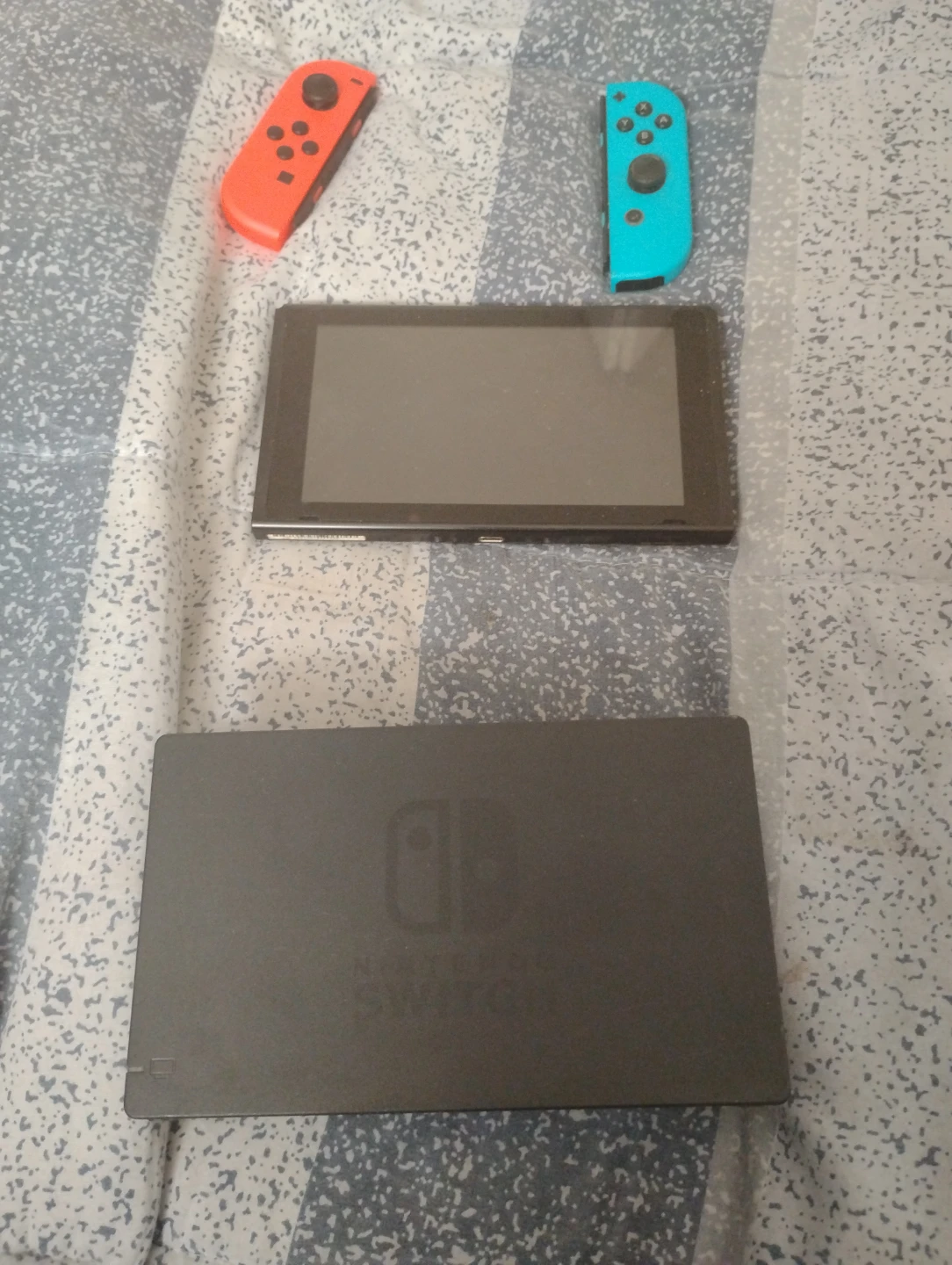 Nintendo Switch Console with Neon Red and Blue Joy-Cons - photo 4