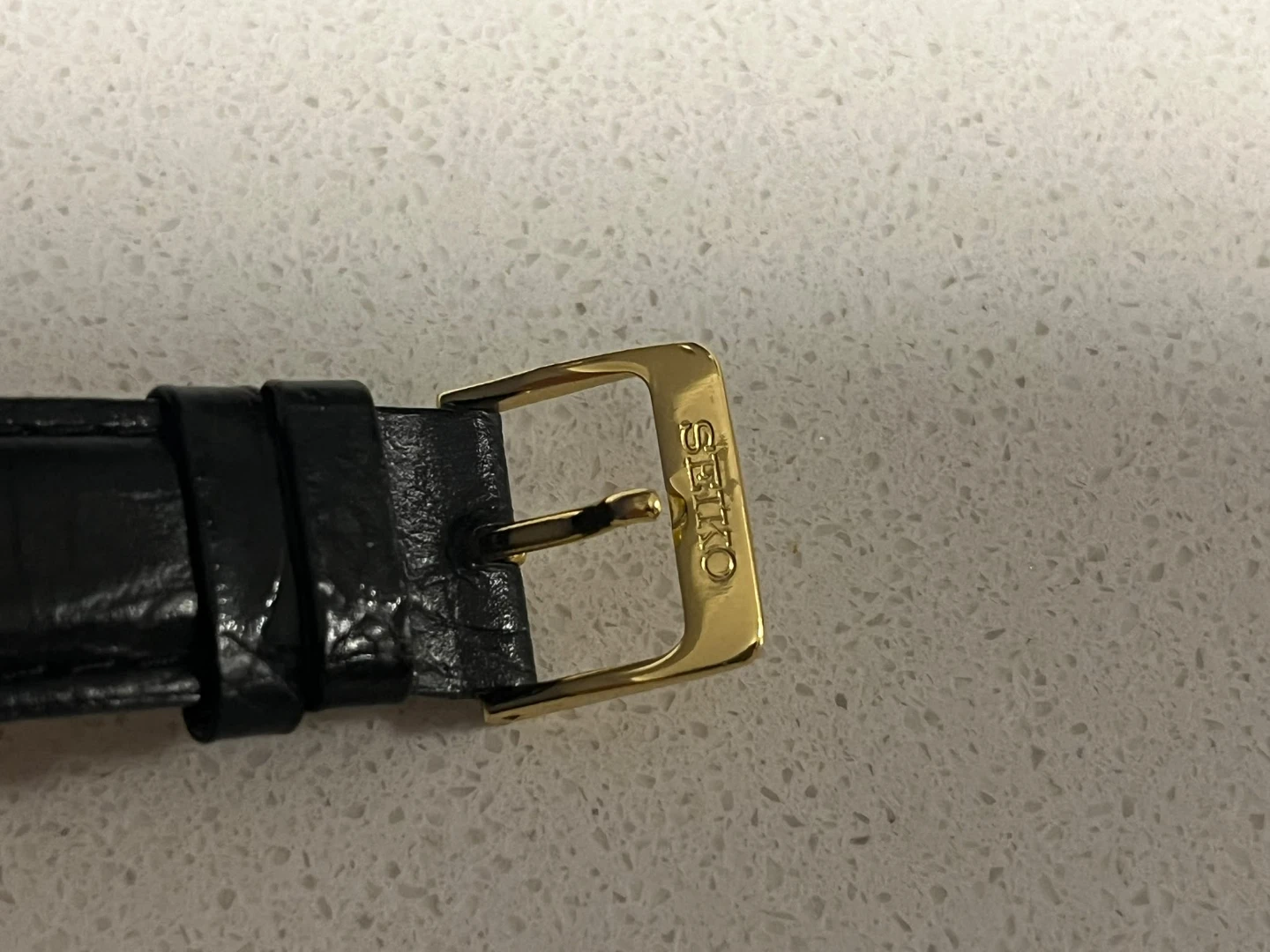 Seiko Quartz Tank Watch - photo 4