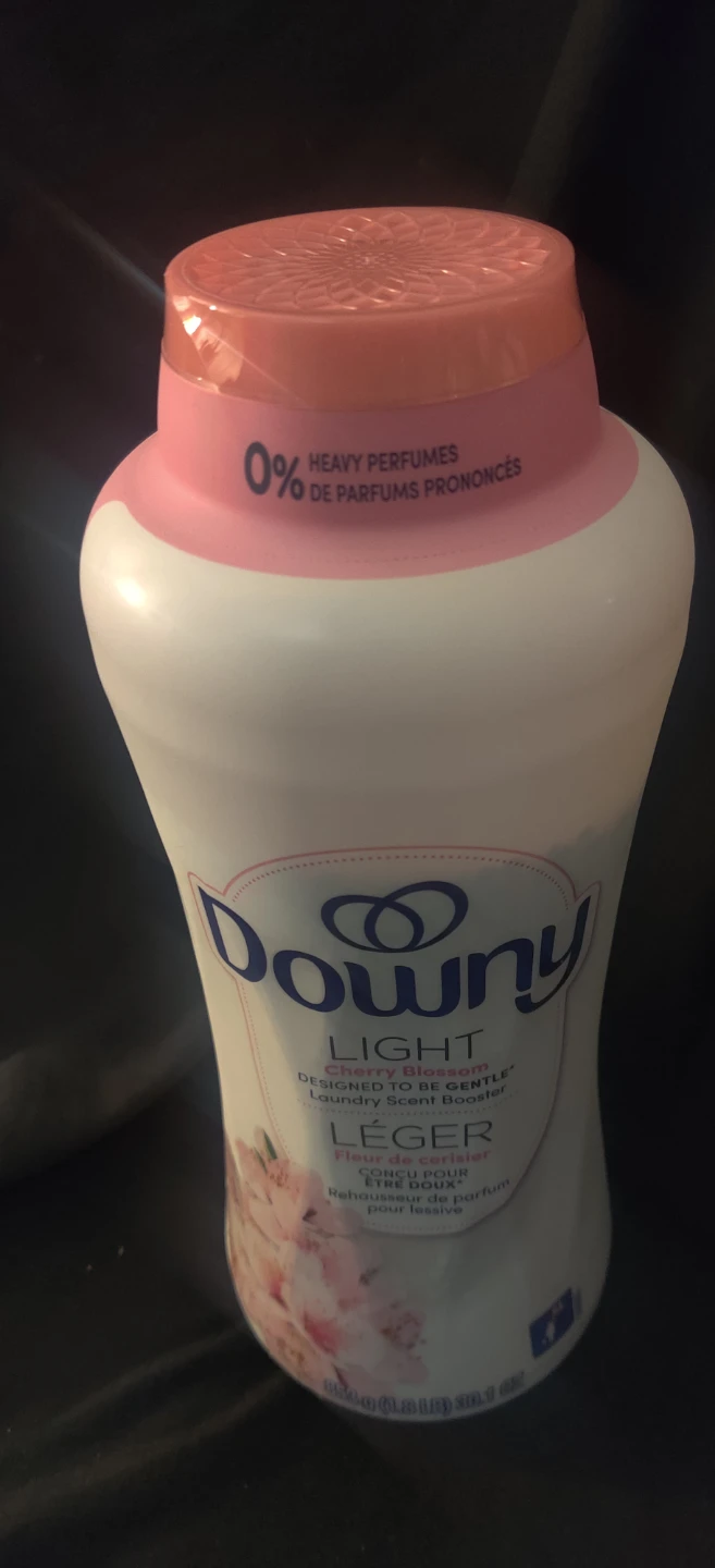 Downy Light Cherry Blossom Laundry Scent Booster 853g - photo 4