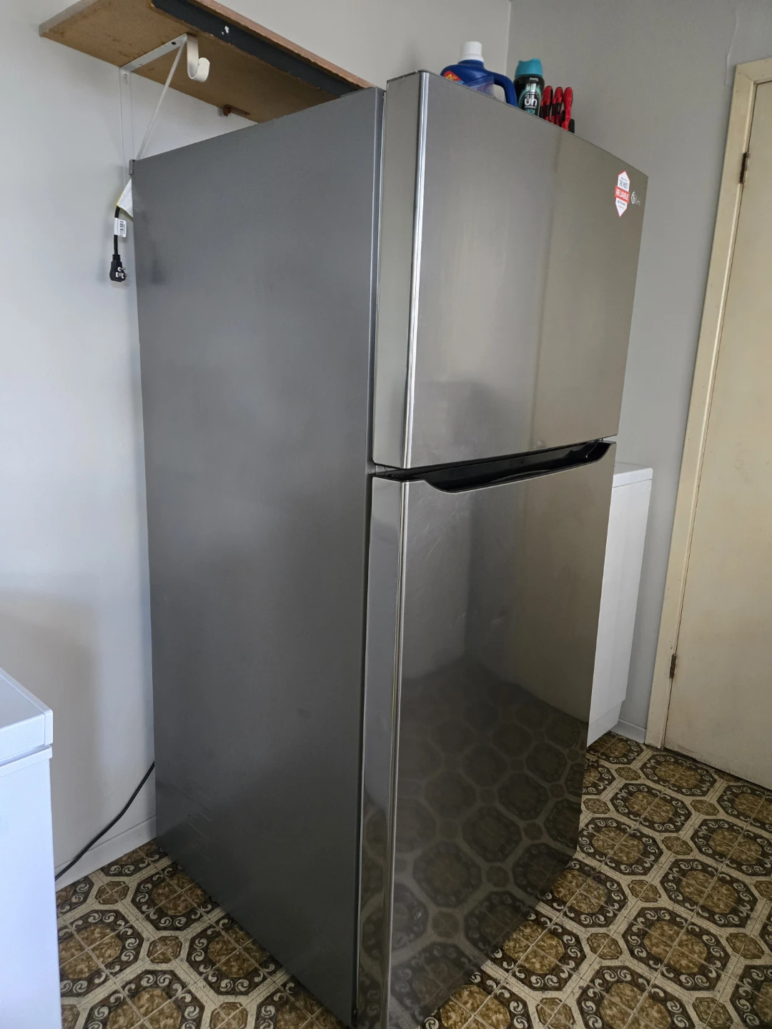 LG Top-Freezer Refrigerator - photo 2