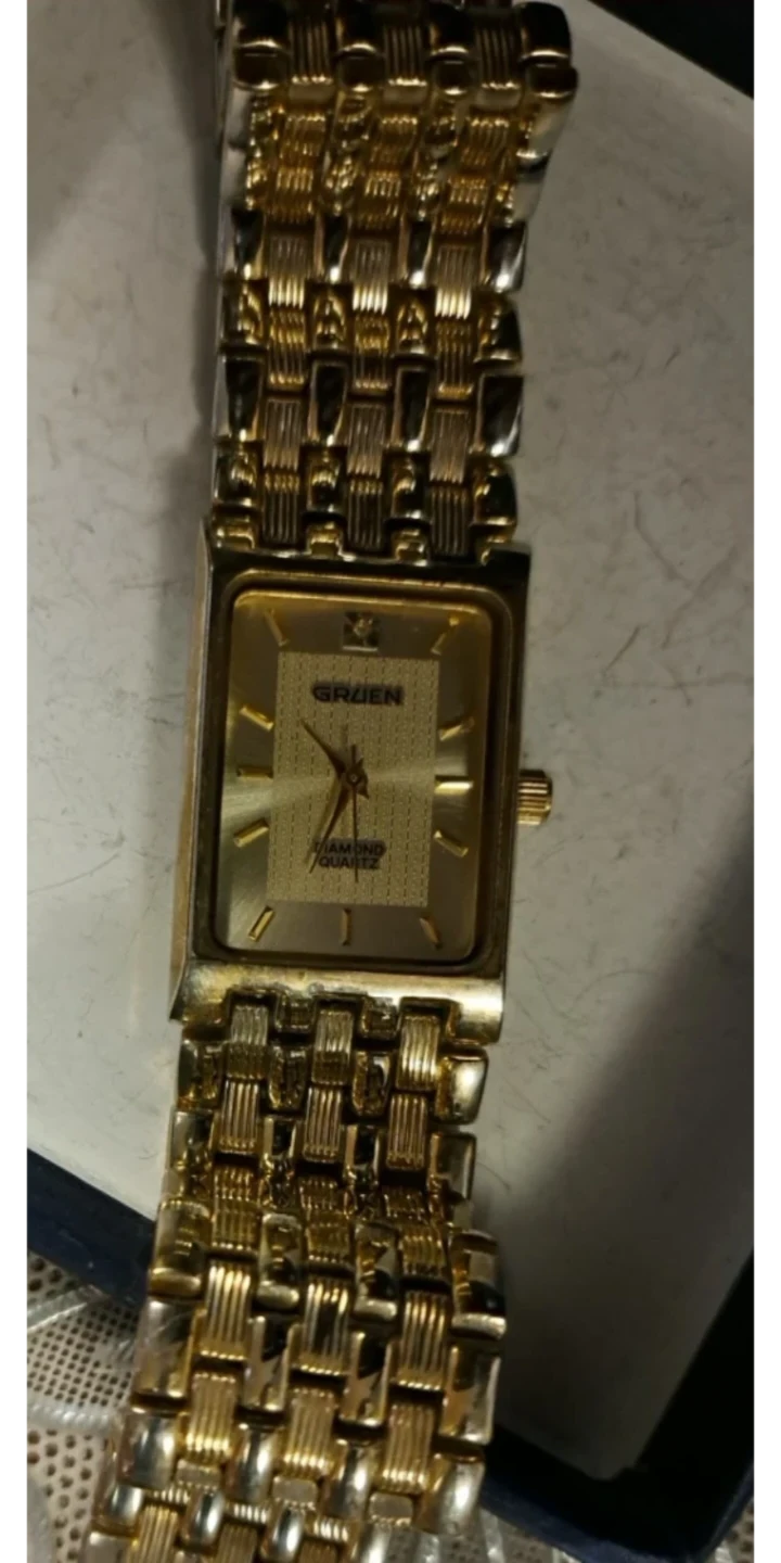 Unisex Gruen Quartz Gold Tone Watch