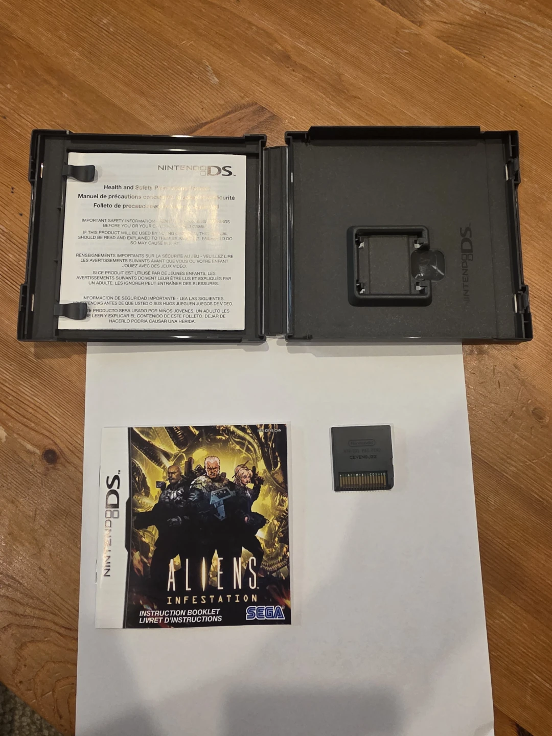 Aliens: Infestation for Nintendo DS - photo 2