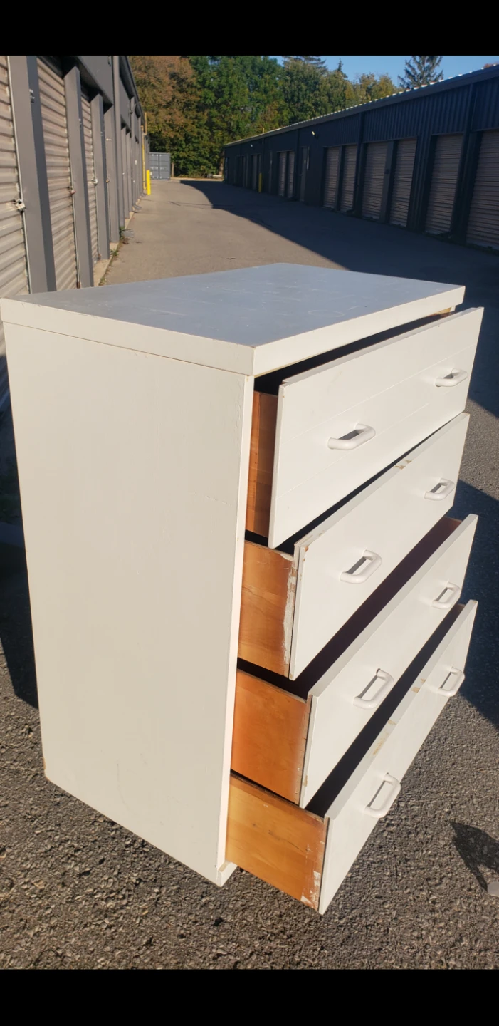 Victoriaville Furniture 4-Drawer Dresser - photo 2