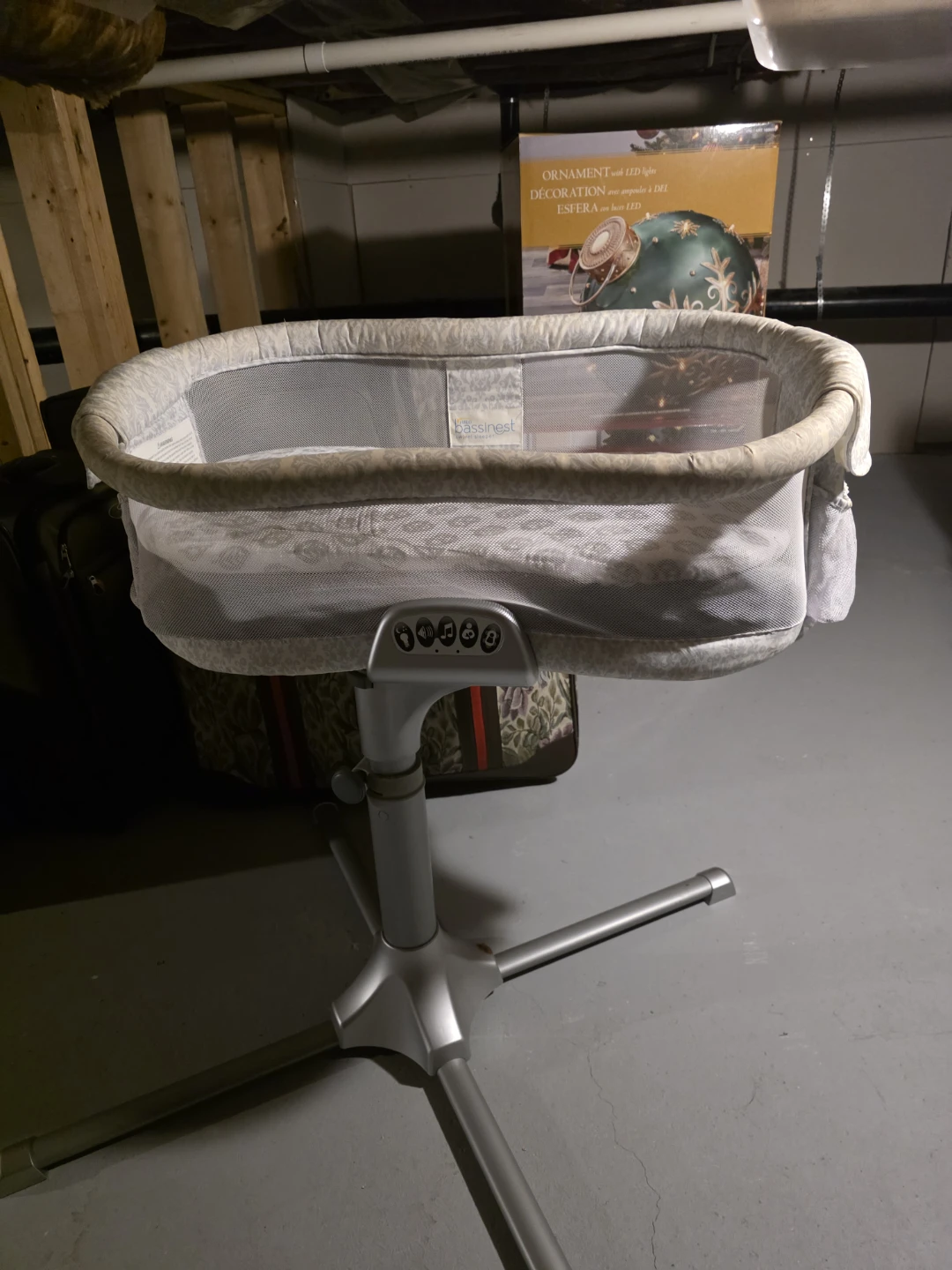 HALO Bassinest Swivel Sleeper - photo 2