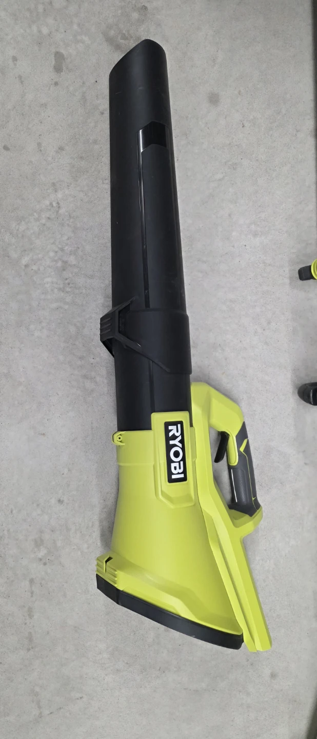 Ryobi 40V Cordless Blower and Trimmer Combo - photo 2