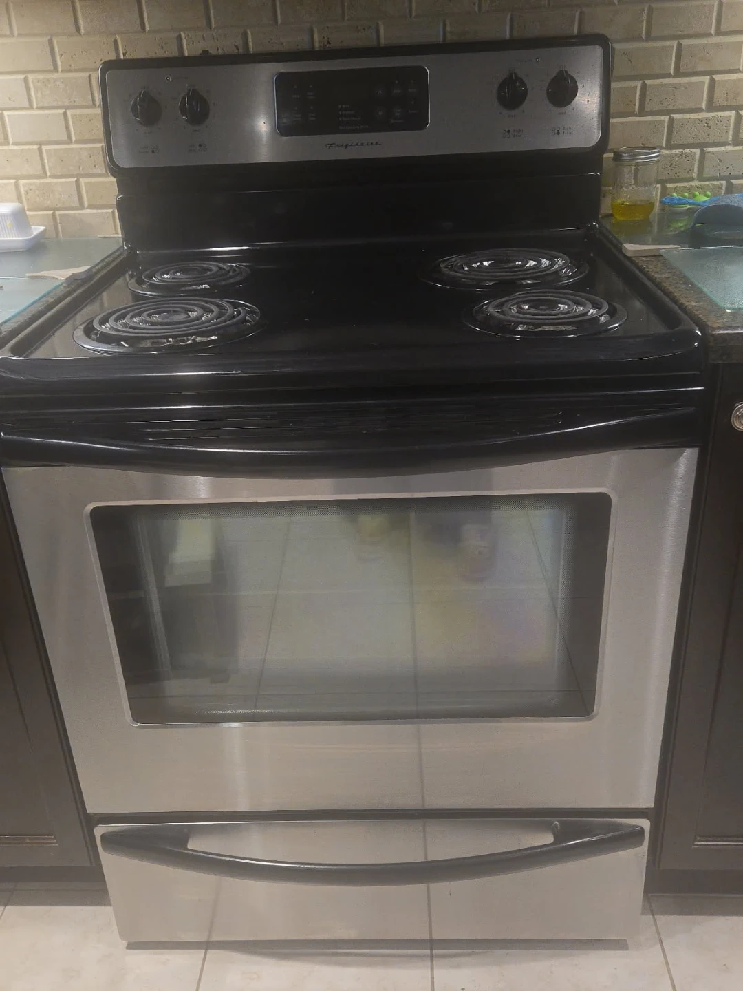 Frigidaire Electric Range with Oven
