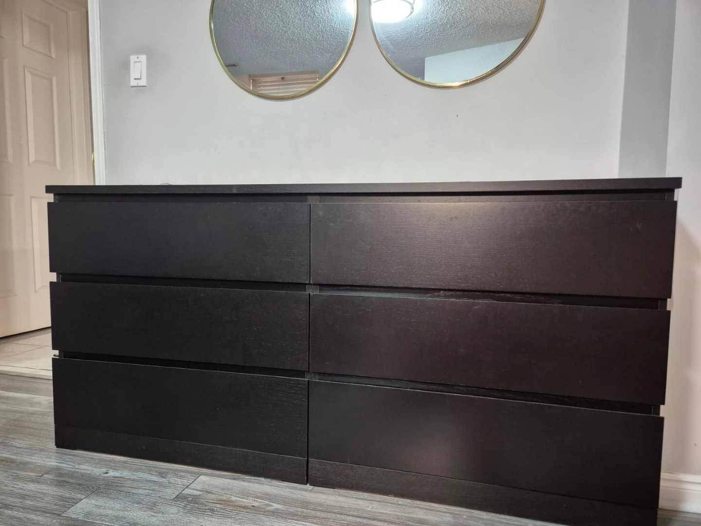 6 drawer IKEA Malm dresser in black with 2 gold frame mirrors - photo 2