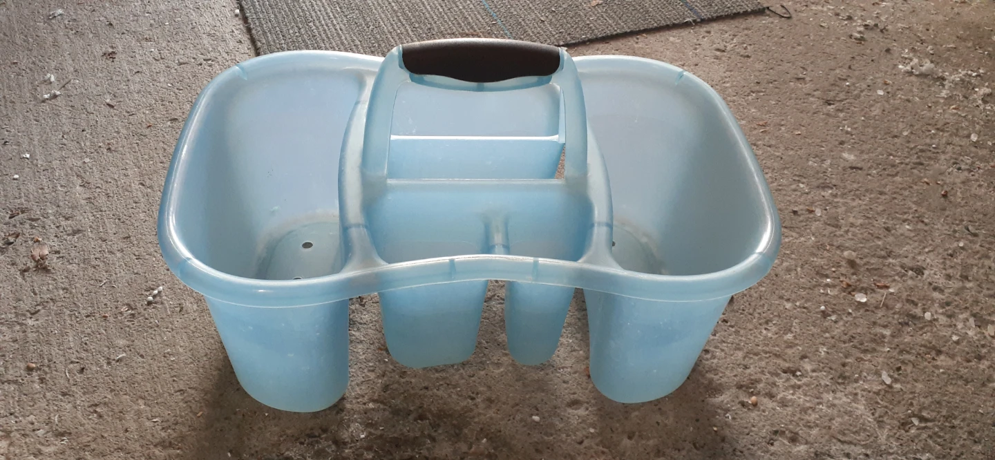 Plastic Cleaning Caddy - photo 4