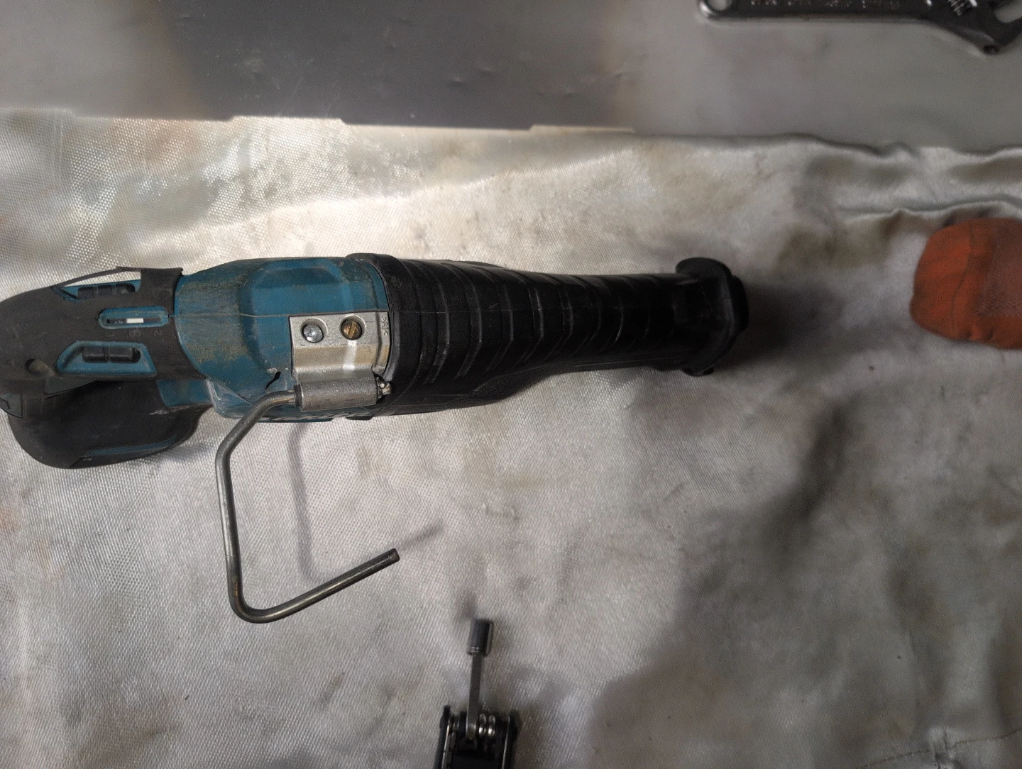 Makita DJR187 18V Cordless Reciprocating Saw - photo 2