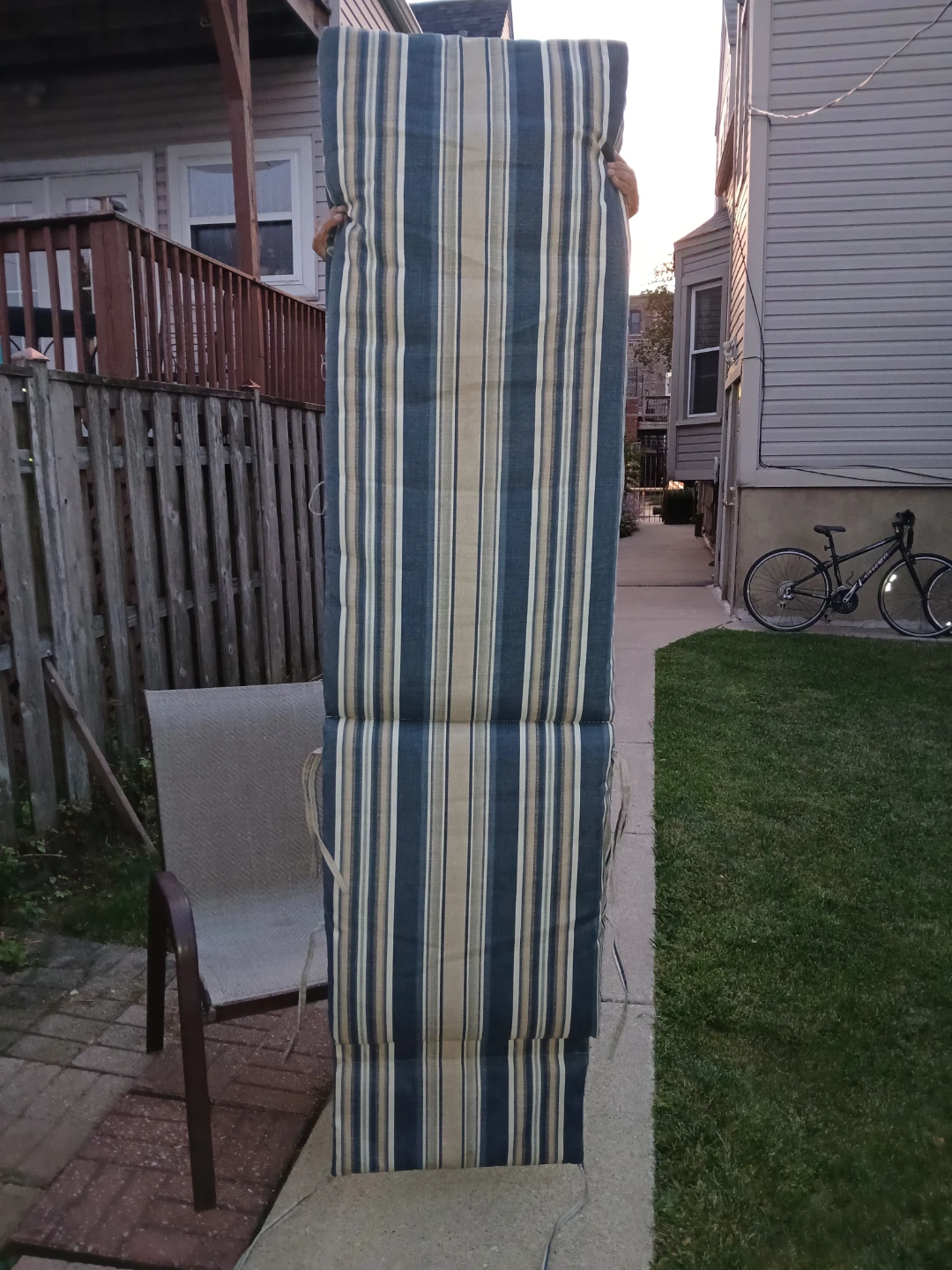 Outdoor Reversible Lounge Chair Cushion - photo 2