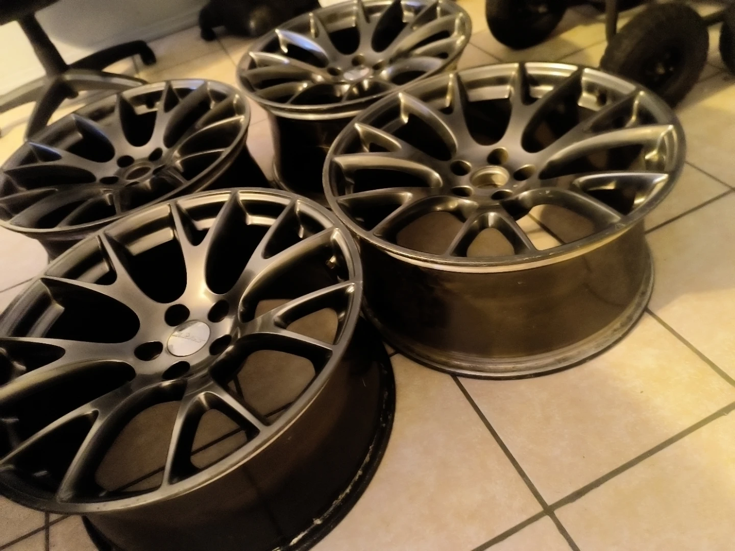 Set of 4 2016 srt wheels - photo 2