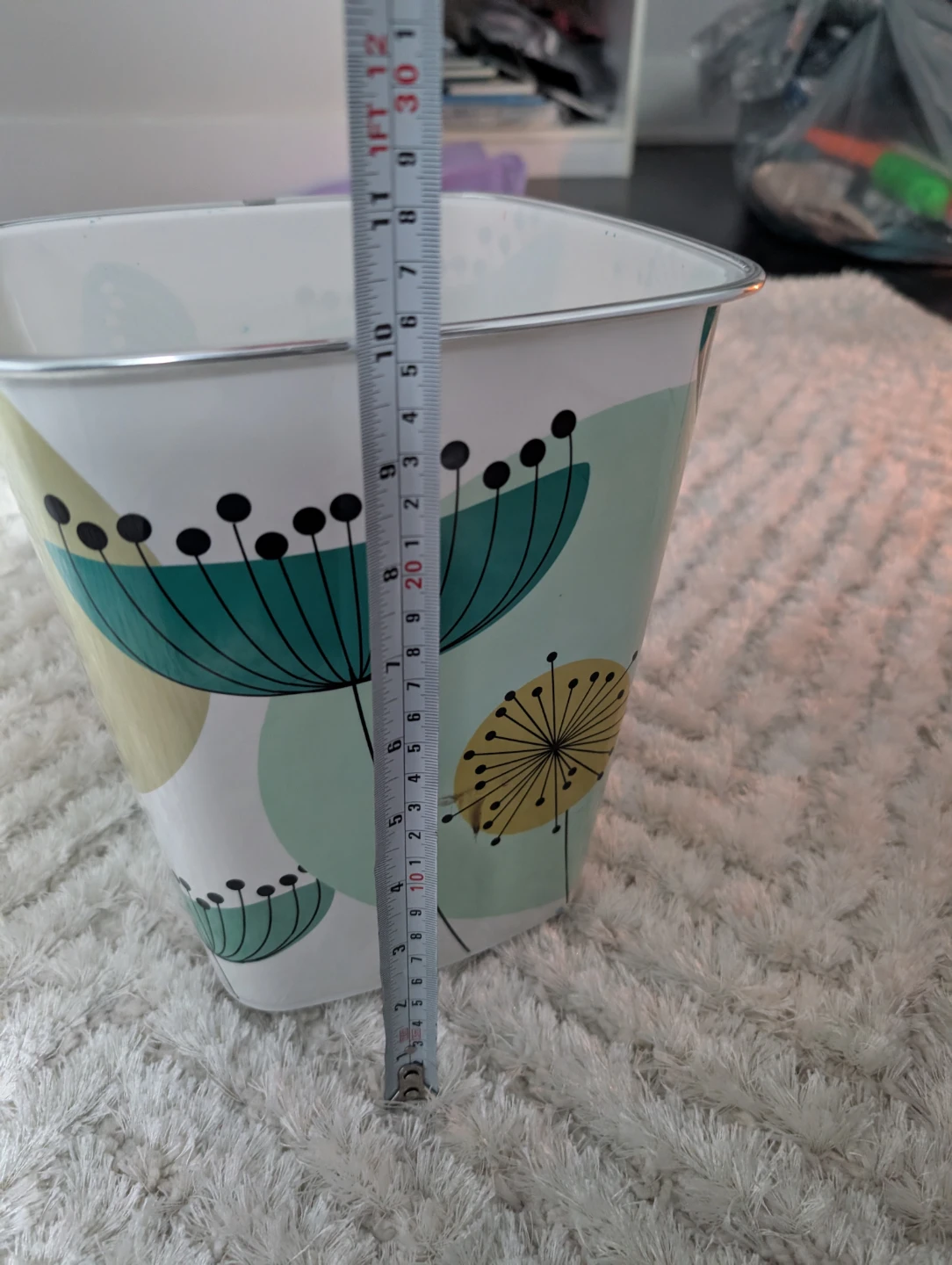 Floral pattern plastic waste basket