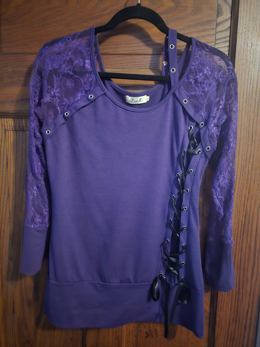 XiaMi Purple Lace Asymmetrical Long Sleeve Top