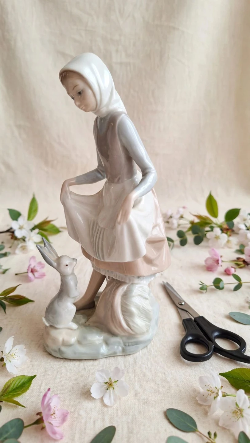 Lladro Rabbit's Food Figurine No. 4826 - photo 3