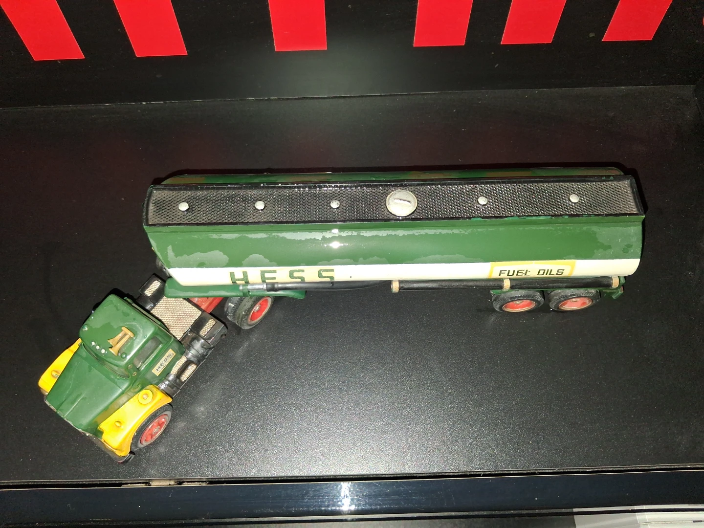 Vintage Hess Fuel Oil Tanker Toy Truck - photo 3