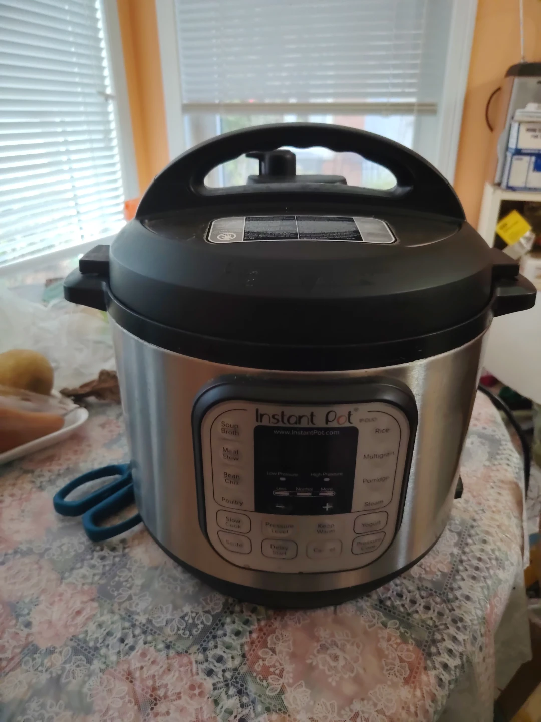 Instant Pot Duo Pressure Cooker - photo 3