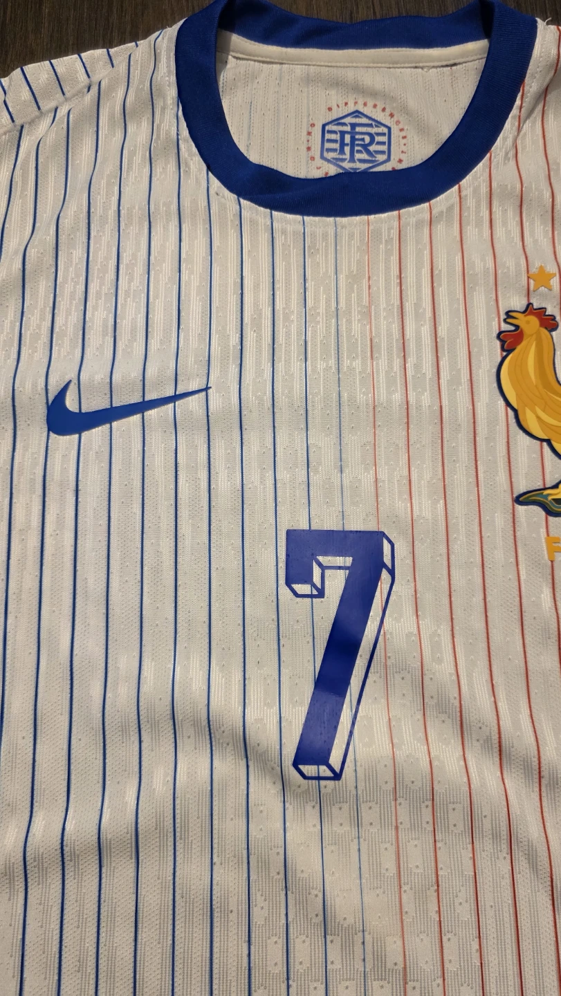 Griezmann #7 France 2024 Jersey in Blue And Red Pinstripes - photo 4