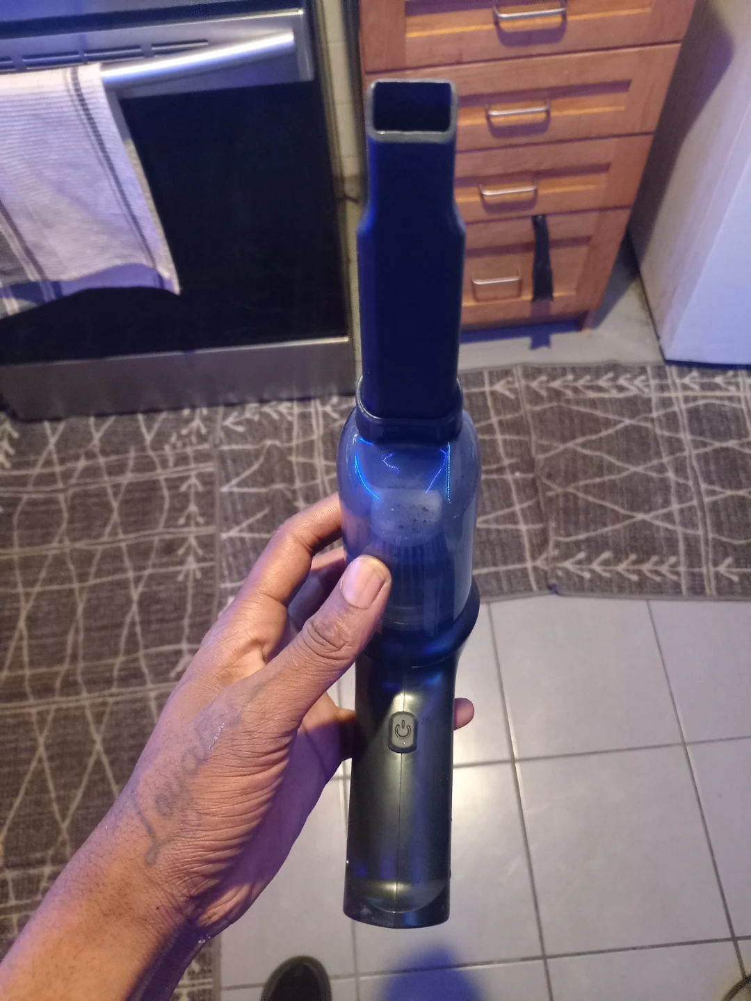 Wireless car vacuum - photo 2