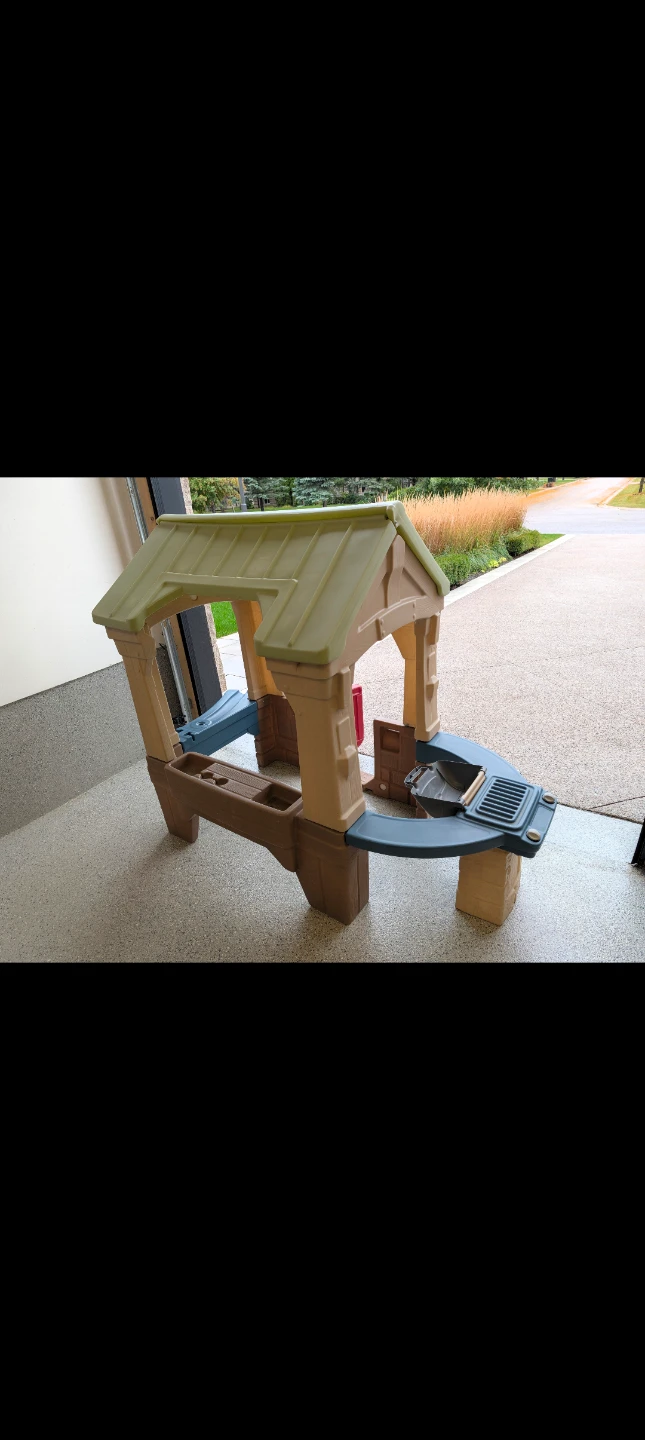 Little Tikes kids outdoor play house with BBQ - photo 2