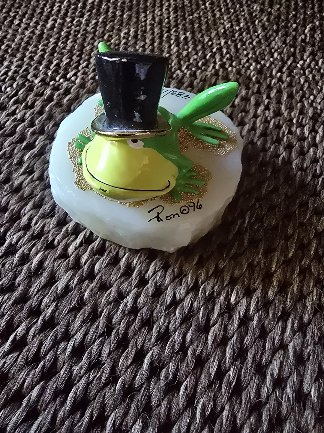 Ron '96 Limited Edition Frog Figurine - photo 4
