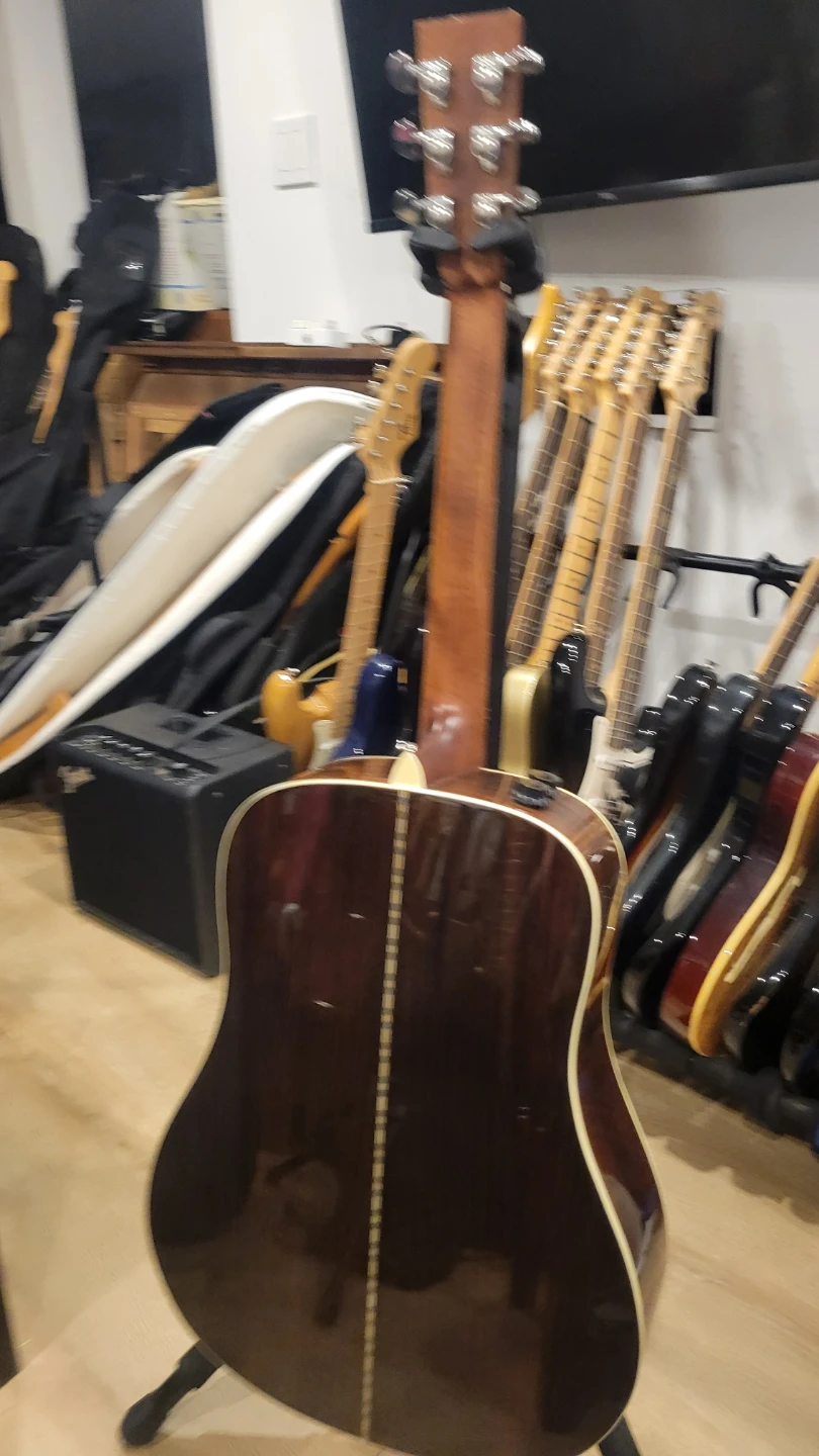 $300 *Copy* of Martin Dreadnaught Guitar - photo 5