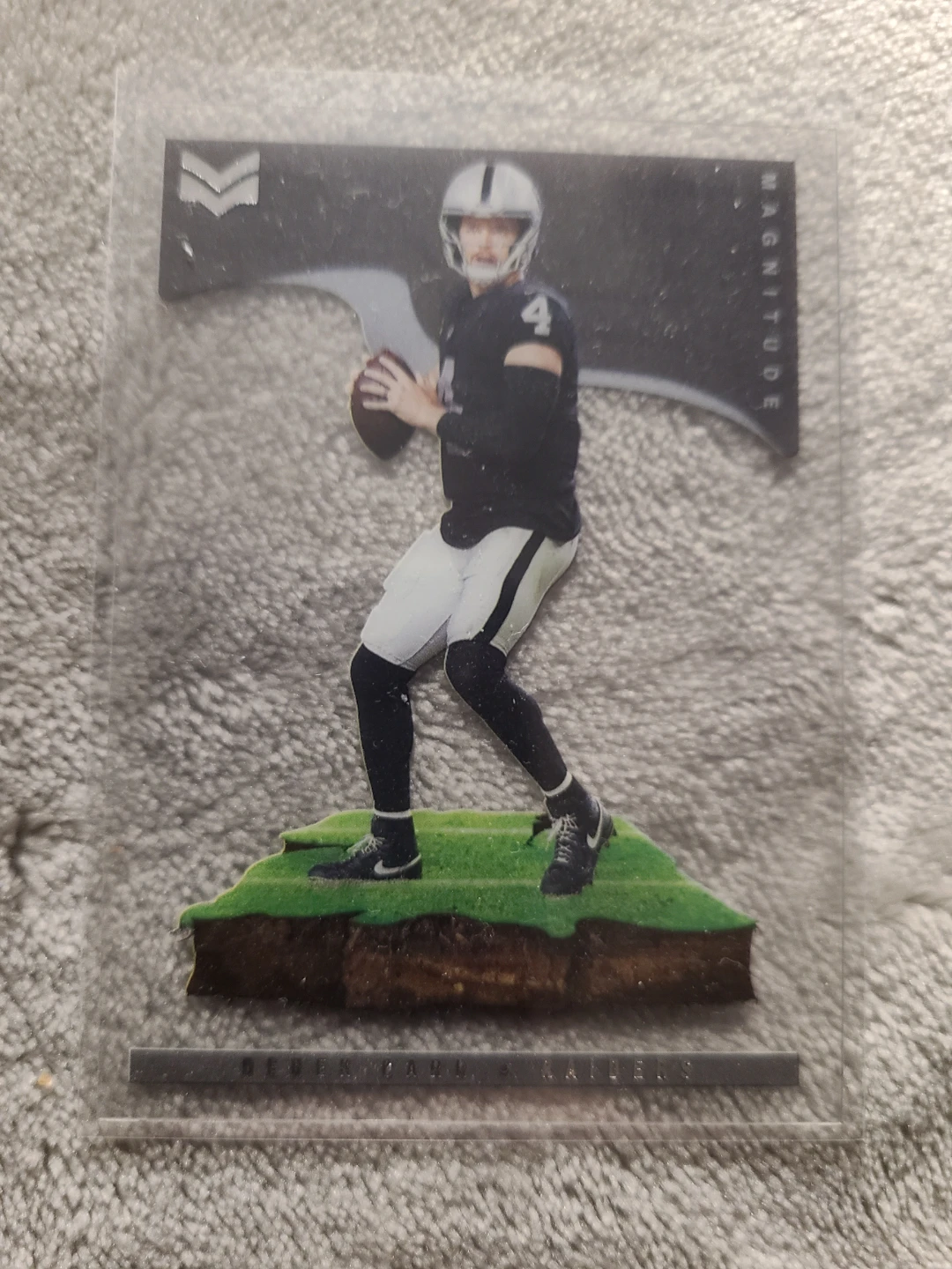 2021 Panini Chronicles Derek Carr Magnitude Card