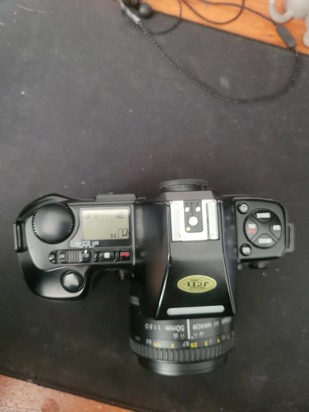 Nikon F-801 Camera with SB-24 Speedlight and Lenses - photo 2