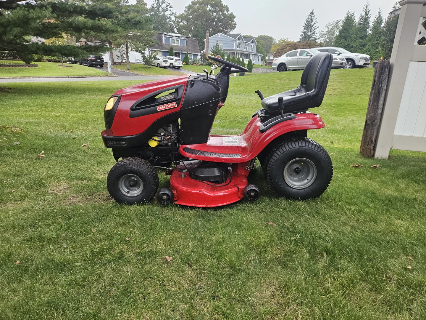 Craftsman YT3000 Riding Lawn Mower