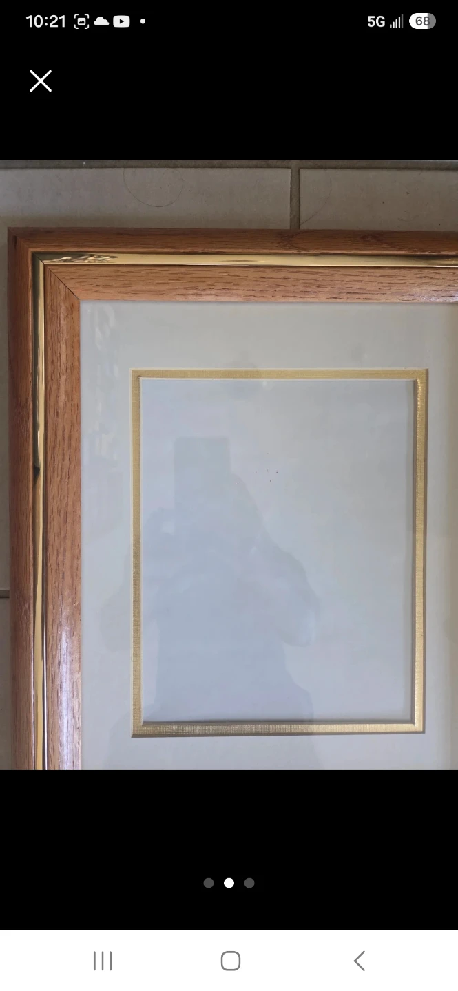 Oak and Gold Picture Frame - photo 2