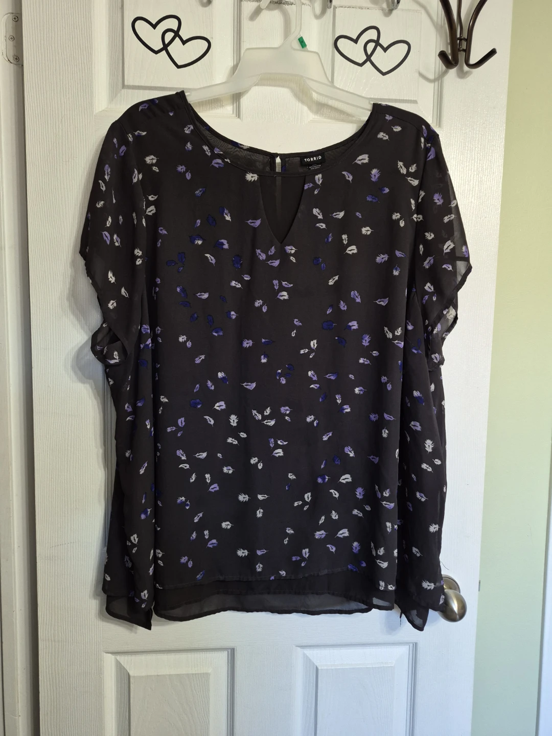 Ladies Size 5X Torrid Blouse