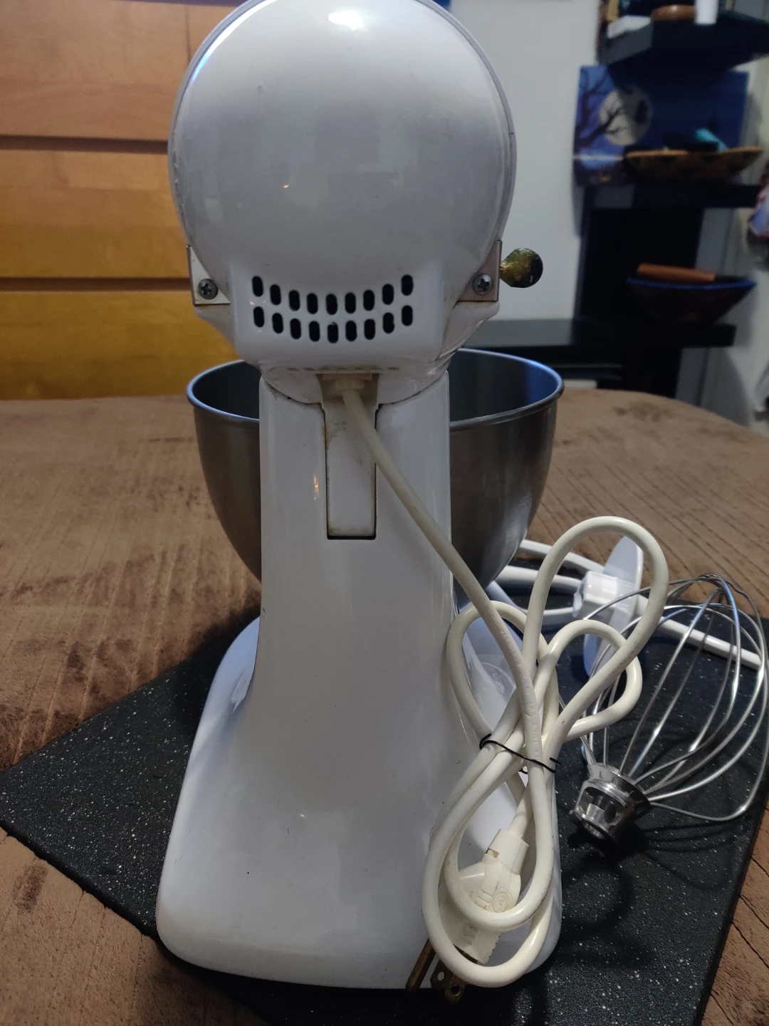 Classic KitchenAid White Stand Mixer - photo 4