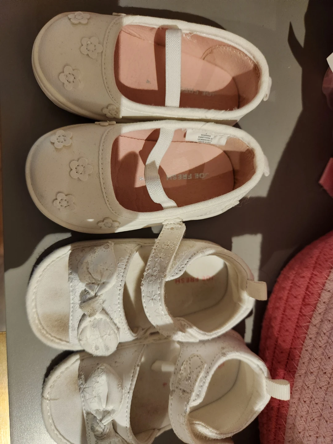 Joe Fresh Toddler White Shoes Size 4