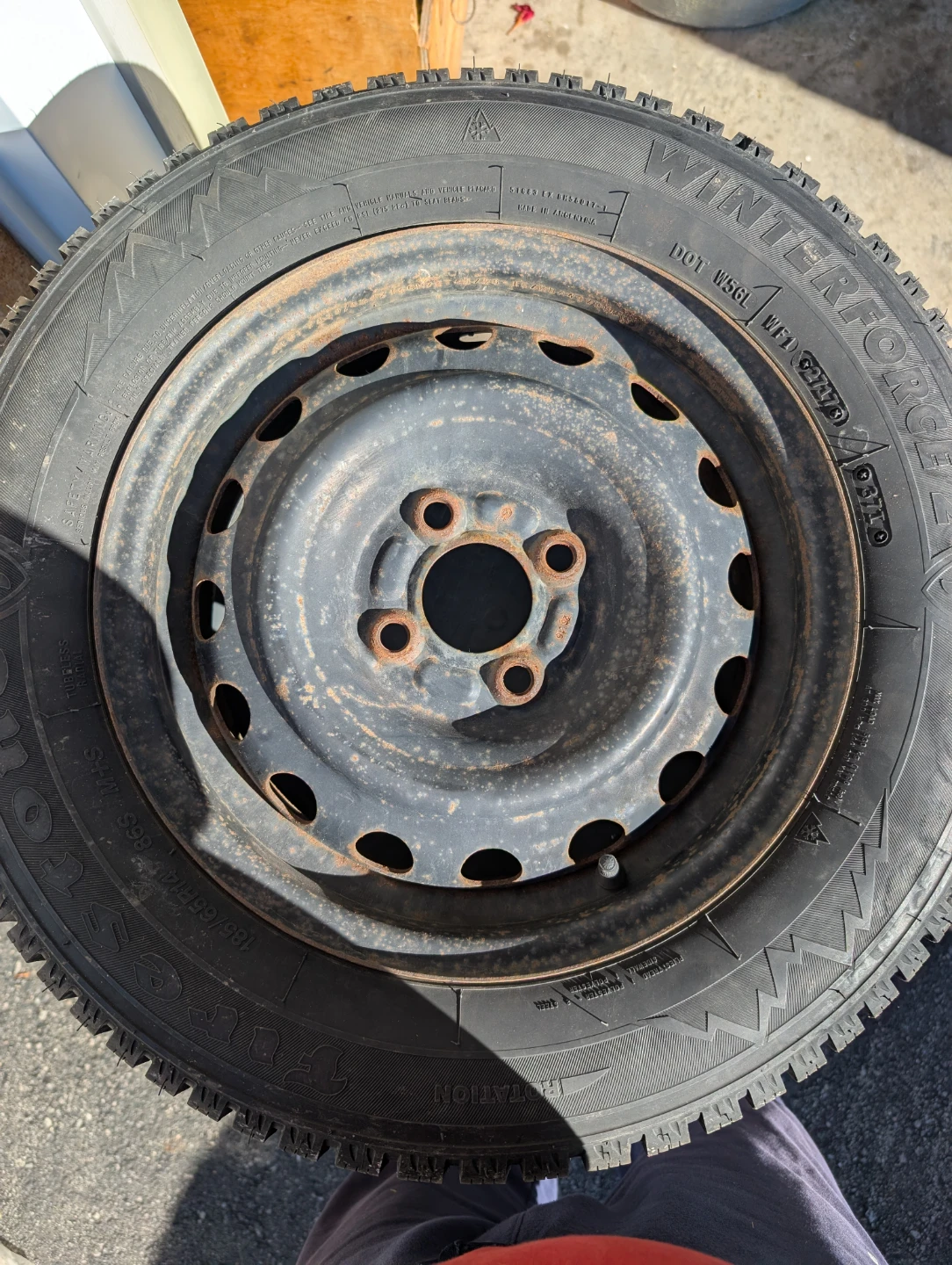 Firestone Winterforce 2 Tire with Rim 185/65R14 - photo 5