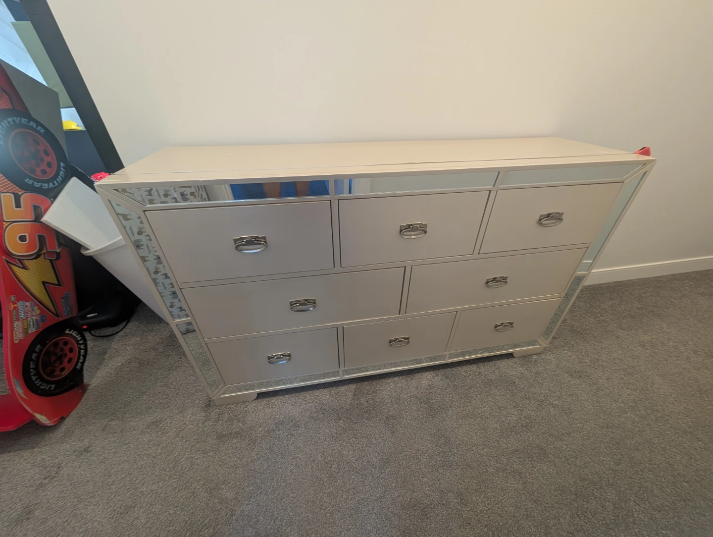 Mirrored 7-Drawer Dresser