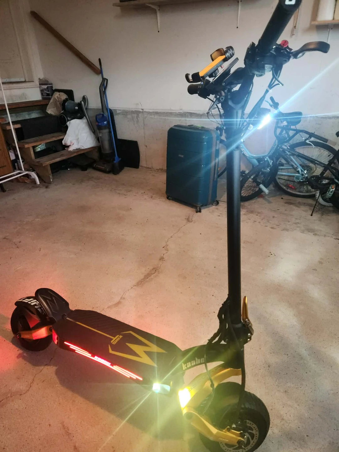 Kaabo Wolf King Electric Scooter - photo 4
