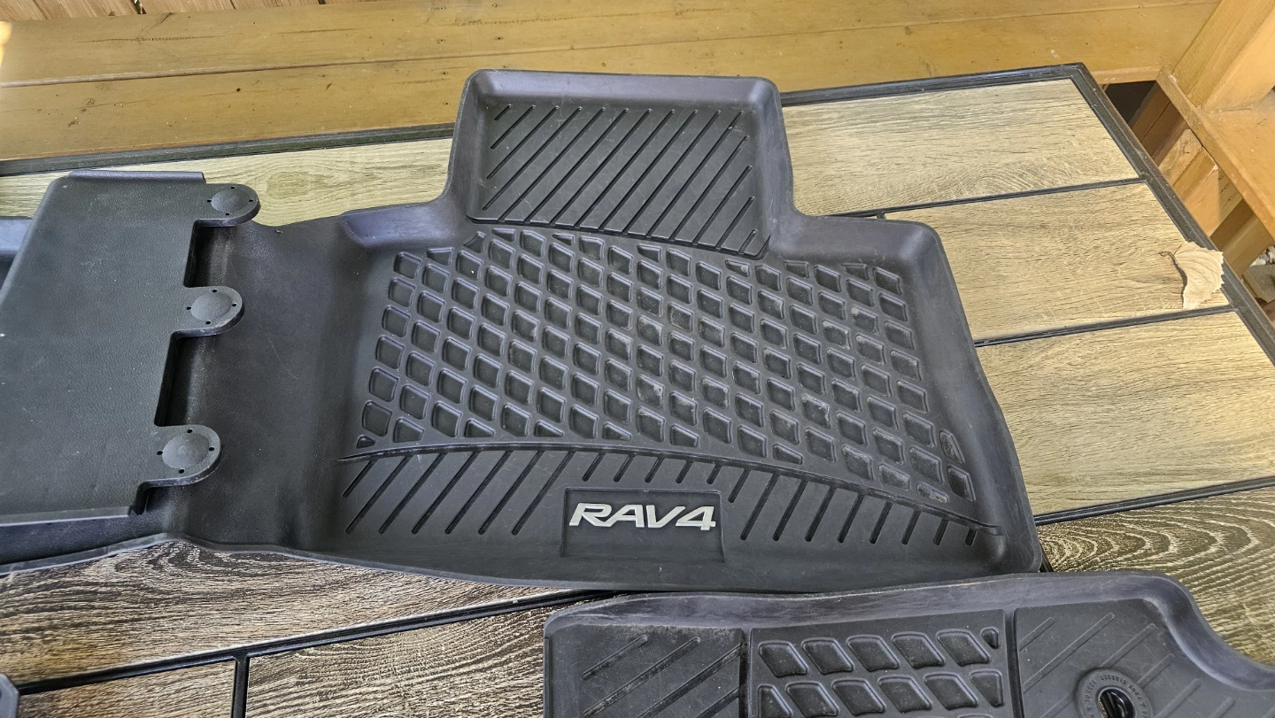 Toyota RAV4 All-Weather Floor Mats - photo 4